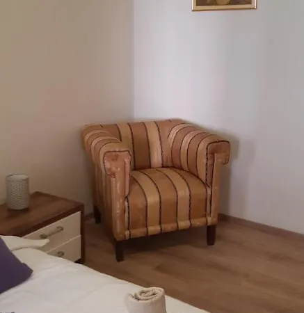 Olivia Apartman Pula